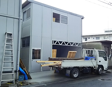 兵庫県神戸市自動車整備工場プレハブ