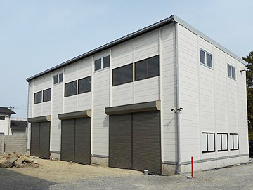 愛知県小牧市　自動車整備工場