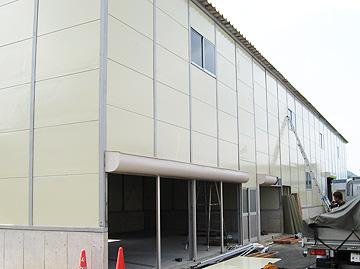 京都府舞鶴市 寝具製造工場のプレハブ